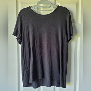 Pebble and Stone Black Ruffle Back Top M